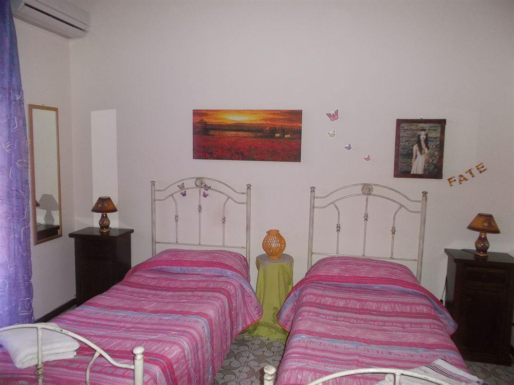 Bed and Breakfast A Casa Di Marco Катания Экстерьер фото